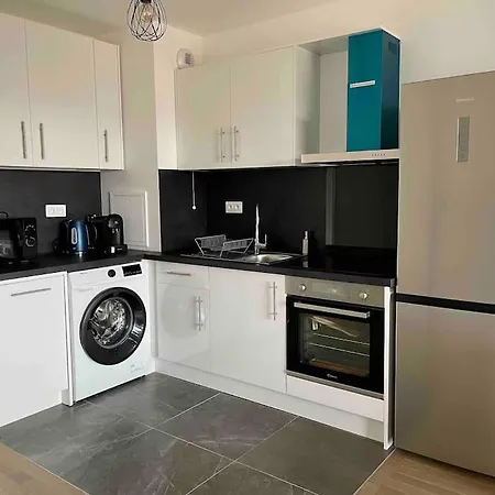 T2 Neuf 52m2 A Appartement *
